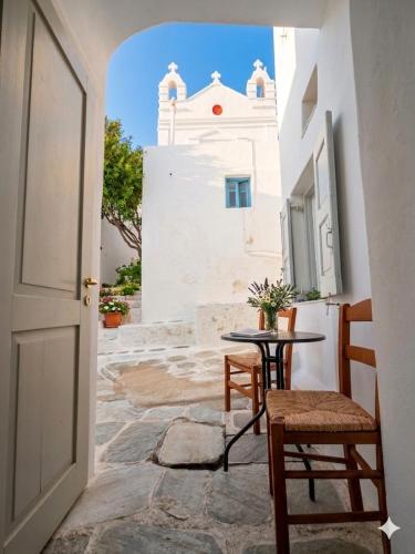 MykonosTown Cycladic house ZoE, by Mykonos High