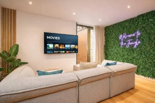 West Townhouse by CasaCity photo 1