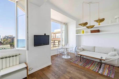fAir-conditioned Seafront Apartment – Nice