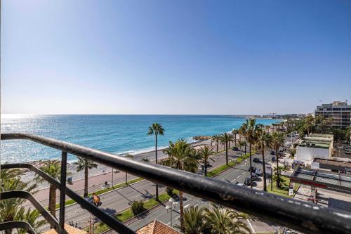 fAir-conditioned Seafront Apartment – Nice