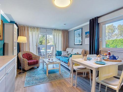 Holiday Home Ty-Rozen by Interhome
