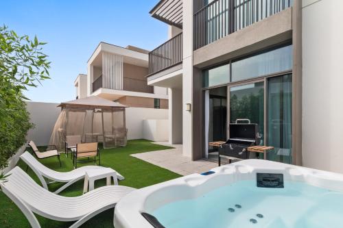 Beautiful 4BDR Villa with Jaccuzzi and BBQ Zone