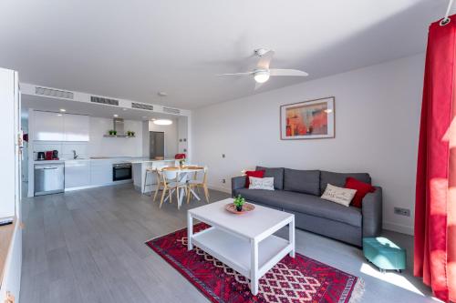 VB Menta 2BR Views to the Mediterranean
