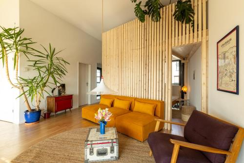 Basel City View Penthouse - Parking AC & Fast WiFi