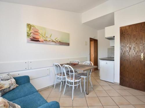 Apartment Wohnung mit gemeinschaftlichem Pool und Grill by Interhome