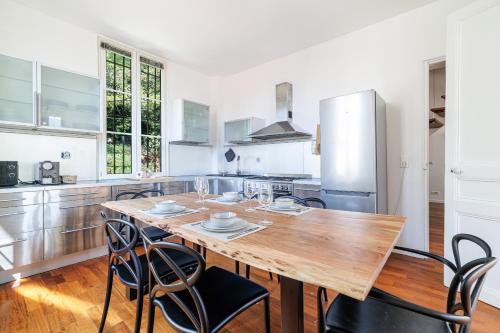 Open View Terrace - Wide 2 Bdr Quiet Area