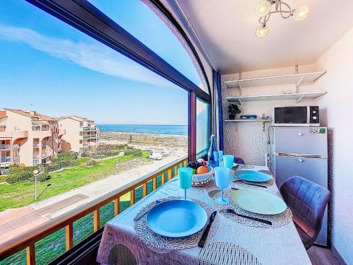Apartment Palm Beach-14 by Interhome