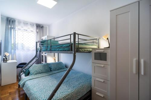 Apartment Harmony - Balcony and Free Secure Garage