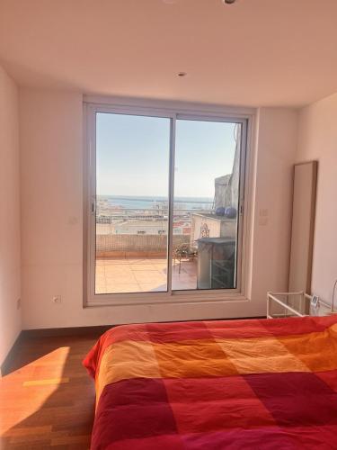 Le Phare - Duplex Vue Port et Canaux