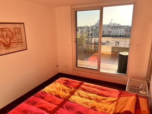 Le Phare - Duplex Vue Port et Canaux