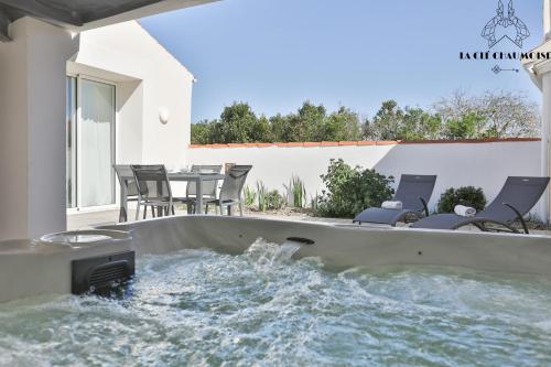 Cygne I Jolie maison marais d'Olonne I JACUZZI
