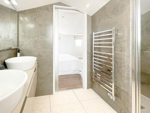 HOCHE 3 Bedrooms ID331