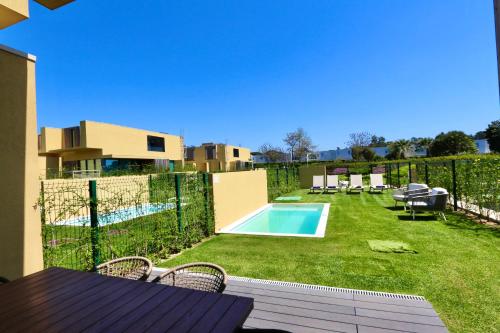 Villa Essence by Clever Details, private pool, central location