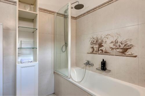 Stufa Apartment by Mamo Florence