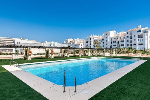 New and Modern Apartment in the heart of Puerto Banús