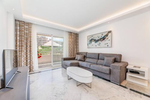 Bright apartment in the heart of Puerto Banus