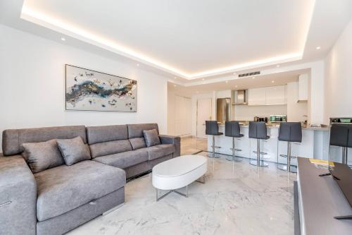 Bright apartment in the heart of Puerto Banus