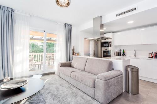 by RIVA - Elegant, Contemporary 2 Bedroom Apartment in Dama de Noche Puerto Banus