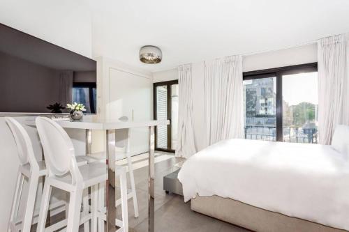 by RIVA - Chic, Contemporary Studio in Puerto Banus Gardens