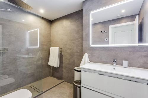 by RIVA - Luxurious, Exclusive 2 Bedroom Apt inside Puerto Banus