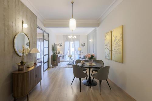 The White Tower Luxury Apartment by Thesskey Residences