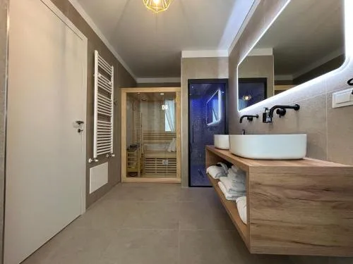 4 Star Suite SPA - Self Check-In photo 161
