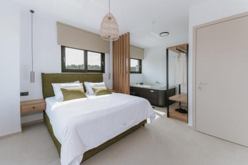 KOZER Luxury Villa Elia
