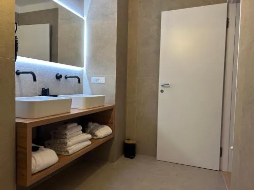 4 Star Suite SPA - Self Check-In photo 177