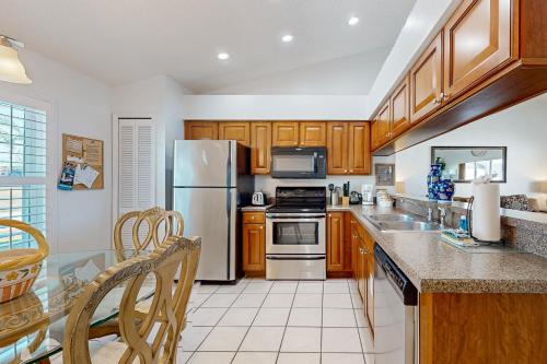 Dog-friendly getaway with private pool, tennis & AC - near theme parks photo 6