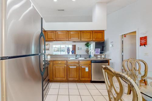 Dog-friendly getaway with private pool, tennis & AC - near theme parks photo 15