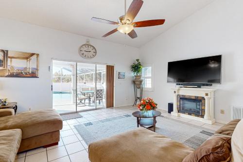 Dog-friendly getaway with private pool, tennis & AC - near theme parks photo 11