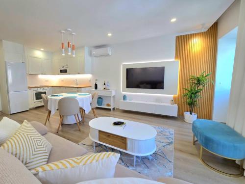 Sol Apt at Historic & Beach Center Lagos