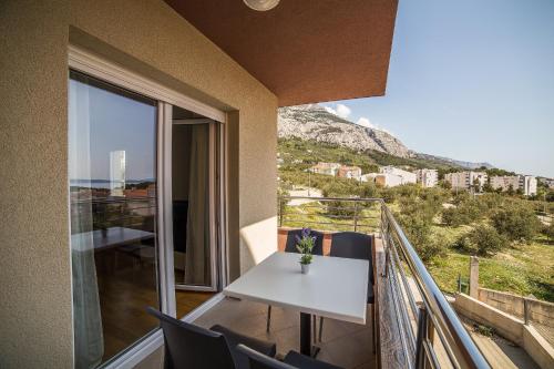 Green Olive Apartments