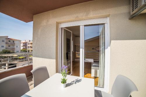 Green Olive Apartments