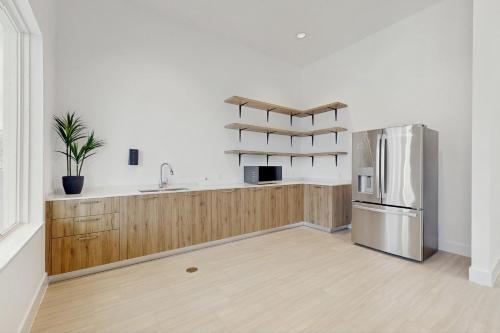 Dog-friendly radiant & modern townhome with private pool, patio, AC, & W/D photo 23