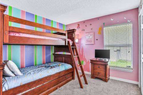 Dog-friendly home with private outdoor pool, high-speed WiFi, and central AC photo 21