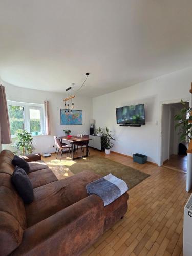Giant Private Garden & Spacious Flat in Innsbruck