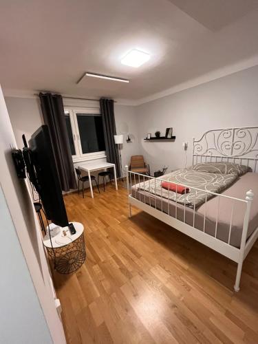 Cozy City Apartment