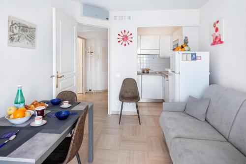 Eden Palace 3 200m from the Promenade - Happy Rentals