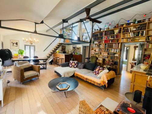 Loft climatisé de 120m2 Centre-Ville à côté de la Comédie Grande ou Petite Terrasse selon les mois