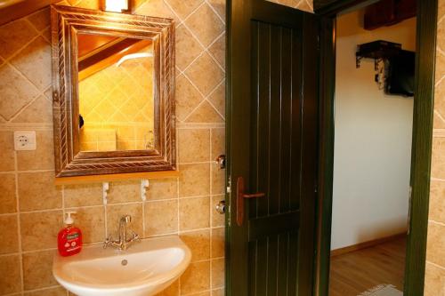Holiday house with a parking space Starigrad, Paklenica - 25410