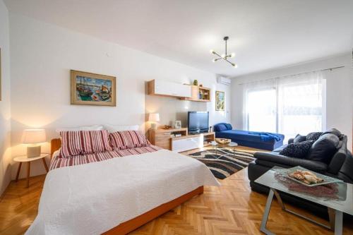 Apartments by the sea Zablace, Sibenik - 25436