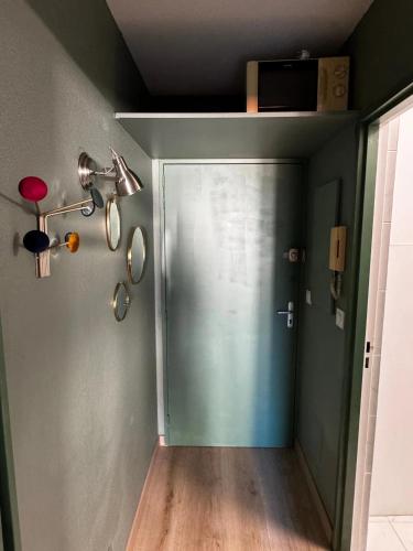 Charmant Studio dans une résidence étudiante proche du port de Nice