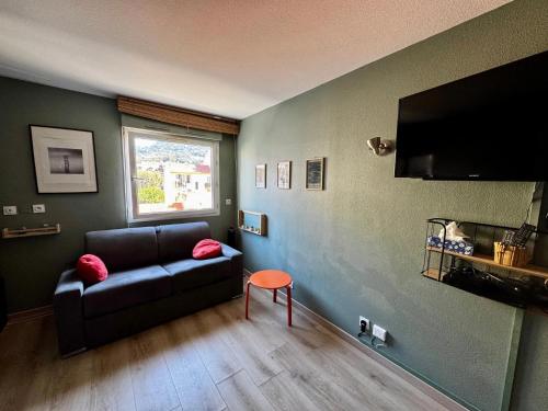 Charmant Studio dans une résidence étudiante proche du port de Nice