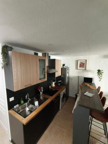 Cozy 50 m2 - Balcony & Air Conditioning! Heart of Old Nice
