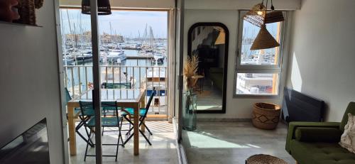 Agde Marine, T4 en duplex vue Centre Port avec parking