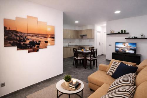 Costa Adeje Apartment, Sea View, 2 Bathrooms, Near Siam Park