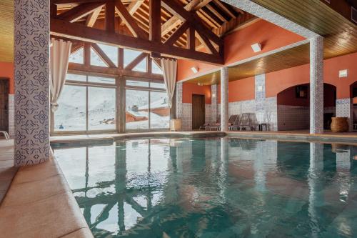 Hôtel Les Suites du Montana by Les Etincelles photo 3