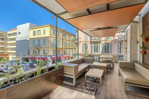 REF 2054 - Seasonal rental - Apartment in the center of Cannes