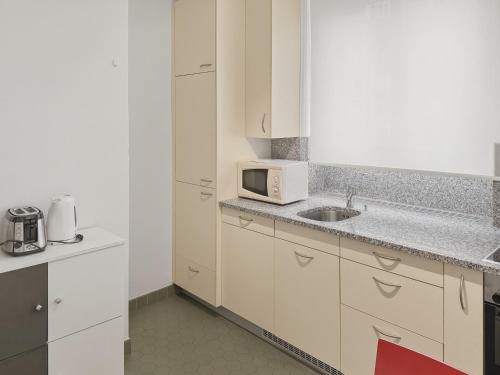 2BR near lake - Stardust 11